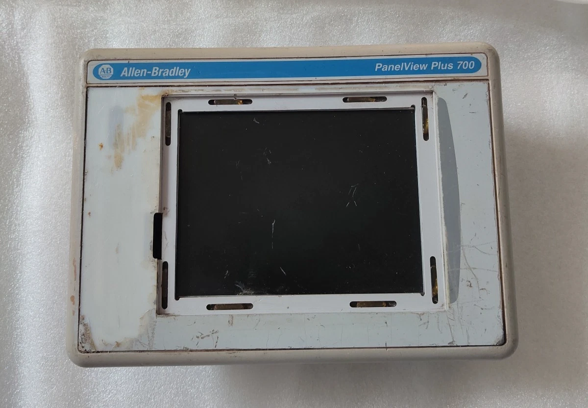 ALLEN BRADLEY PANELVIEW PLUS 700 2711P-RDT7C + 2711P-RP1 LOGIC MODULE FOR PARTS